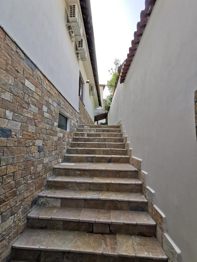 Bujtina Valgent Panzió Berat Kültér fotó